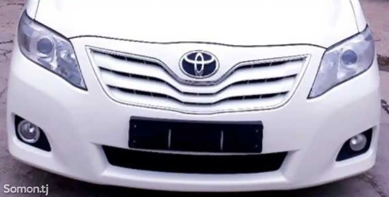 Передний бампер на Toyota Camry 45-1