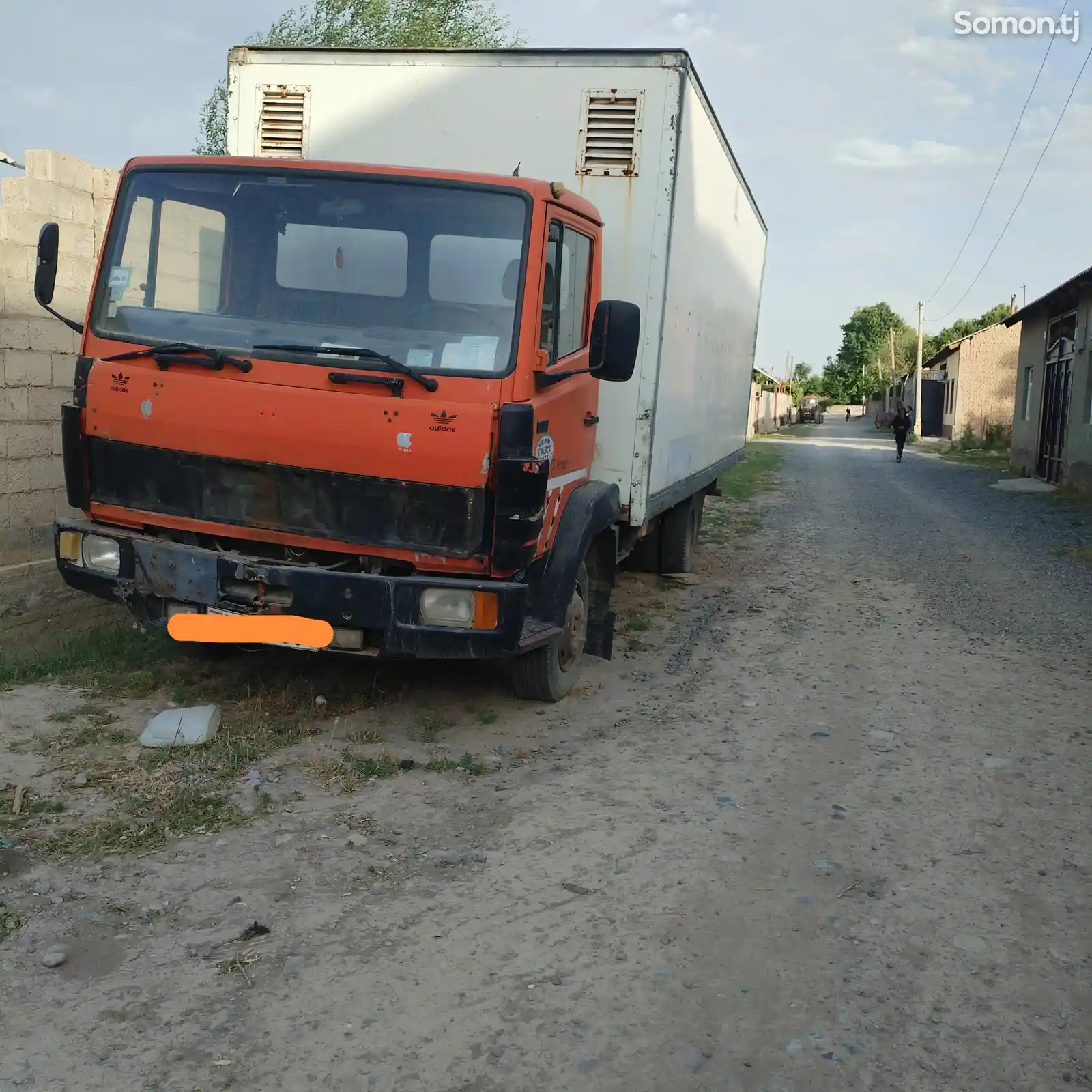 Бортовой грузовик Mercedes-Benz Atego 814, 1987 на запчасти-2