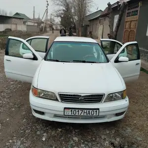 Nissan Cefiro, 1998