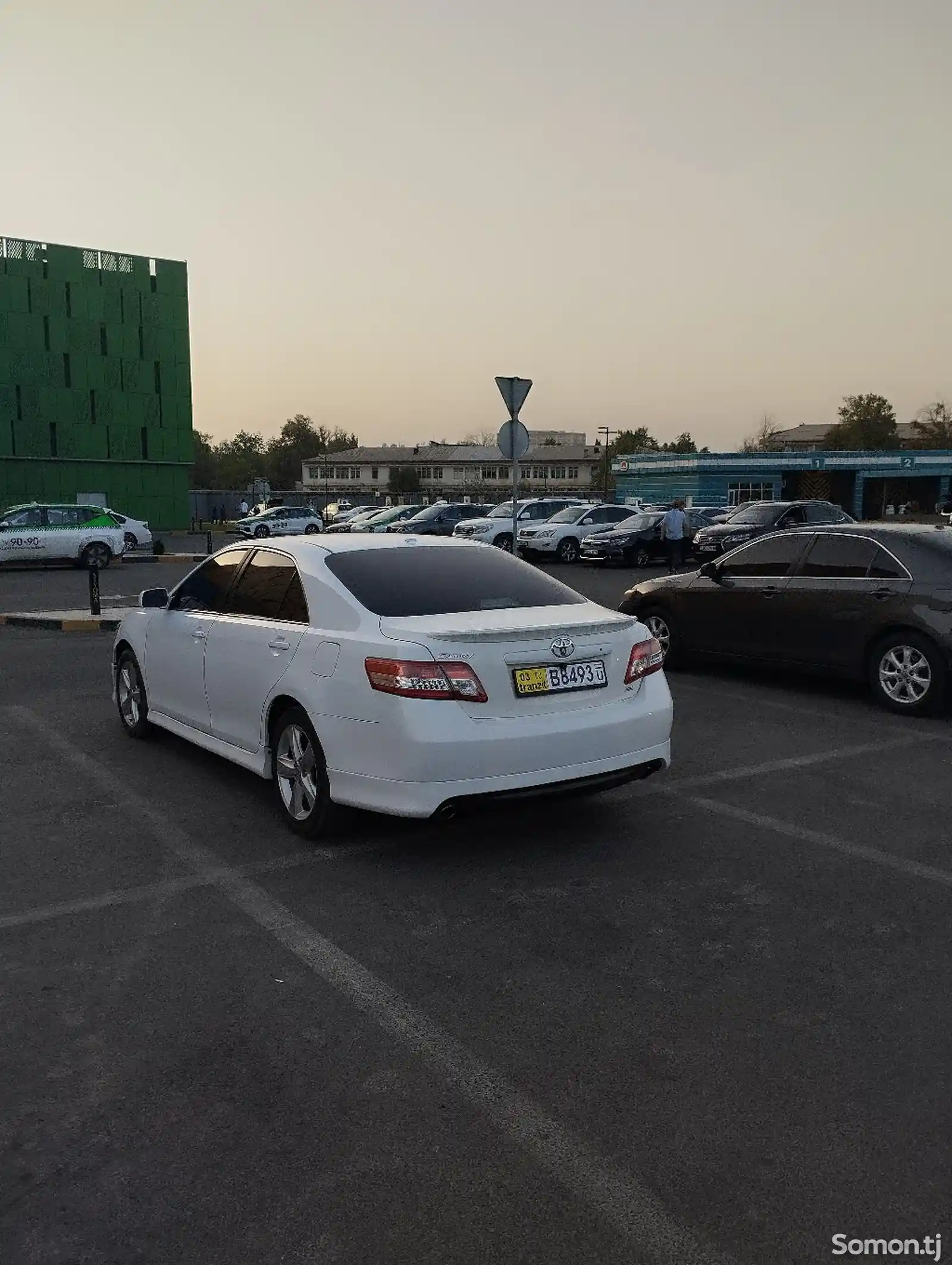 Toyota Camry, 2010-5