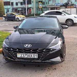 Hyundai Elantra, 2021