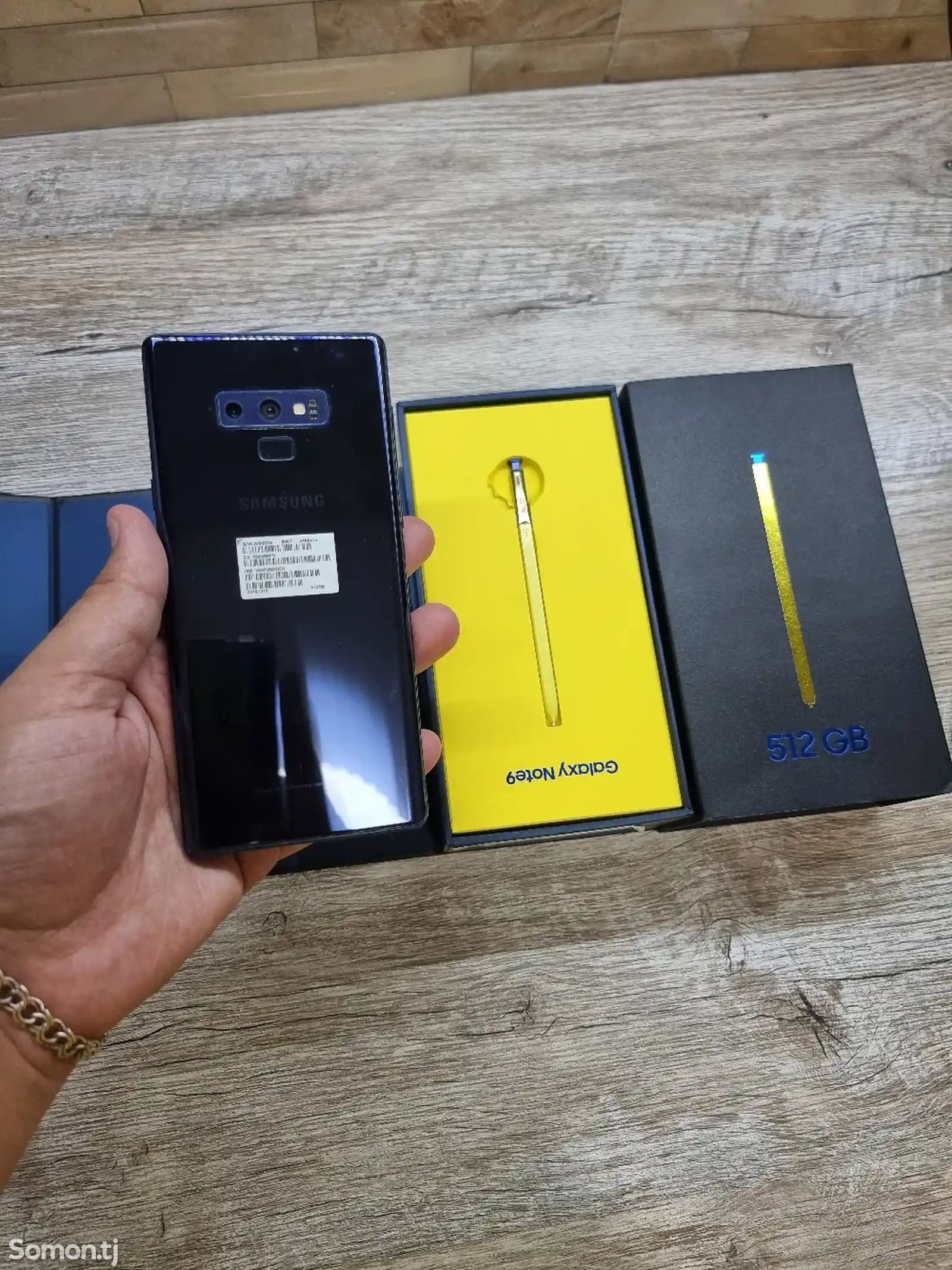 Samsung Galaxy Note 9-1