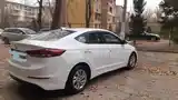 Hyundai Elantra, 2019-3