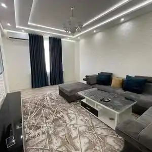 2-комн. квартира, 5 этаж, 80 м², 32 мкр