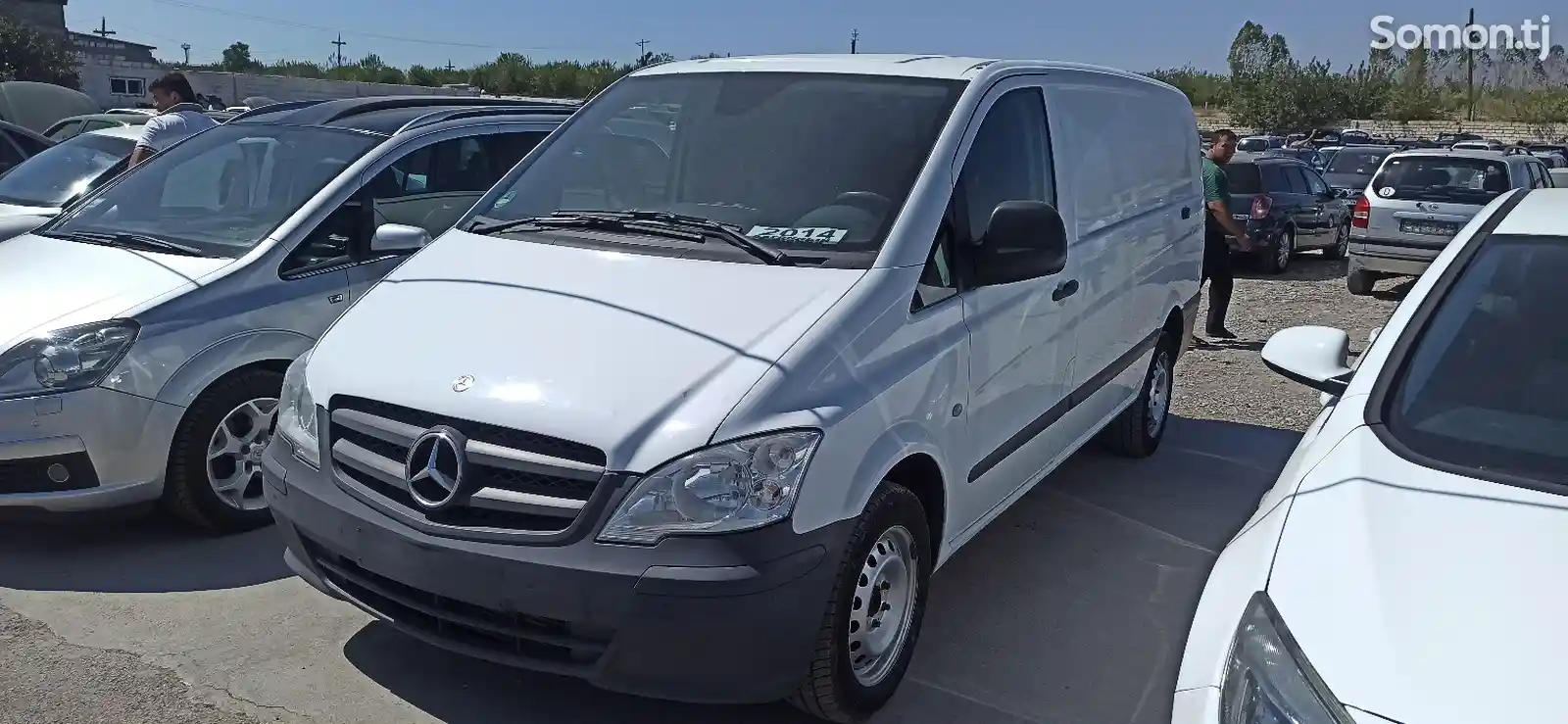 Фургон Mercedes Vito-2