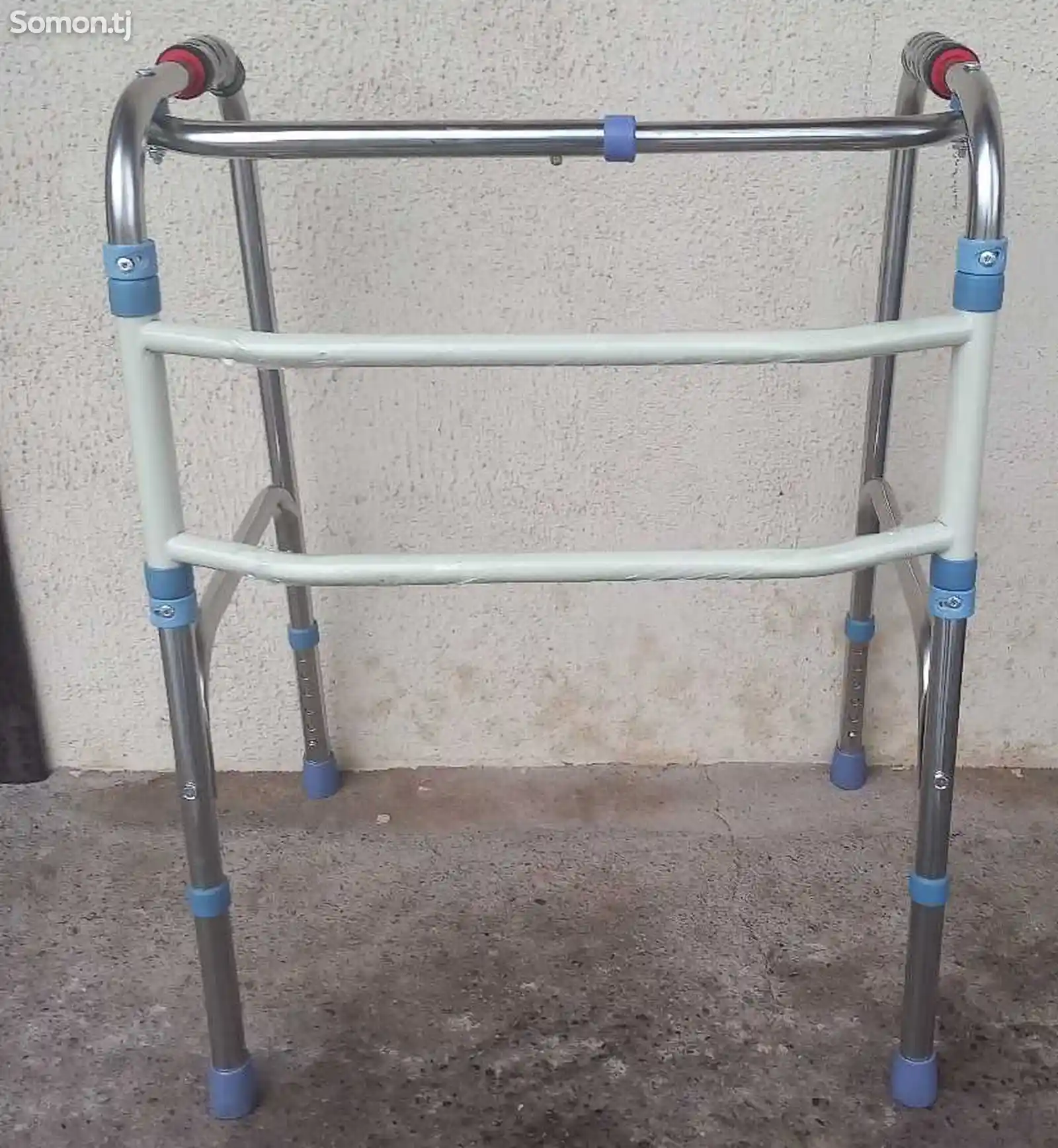 Ходунок для инвалидов-1
