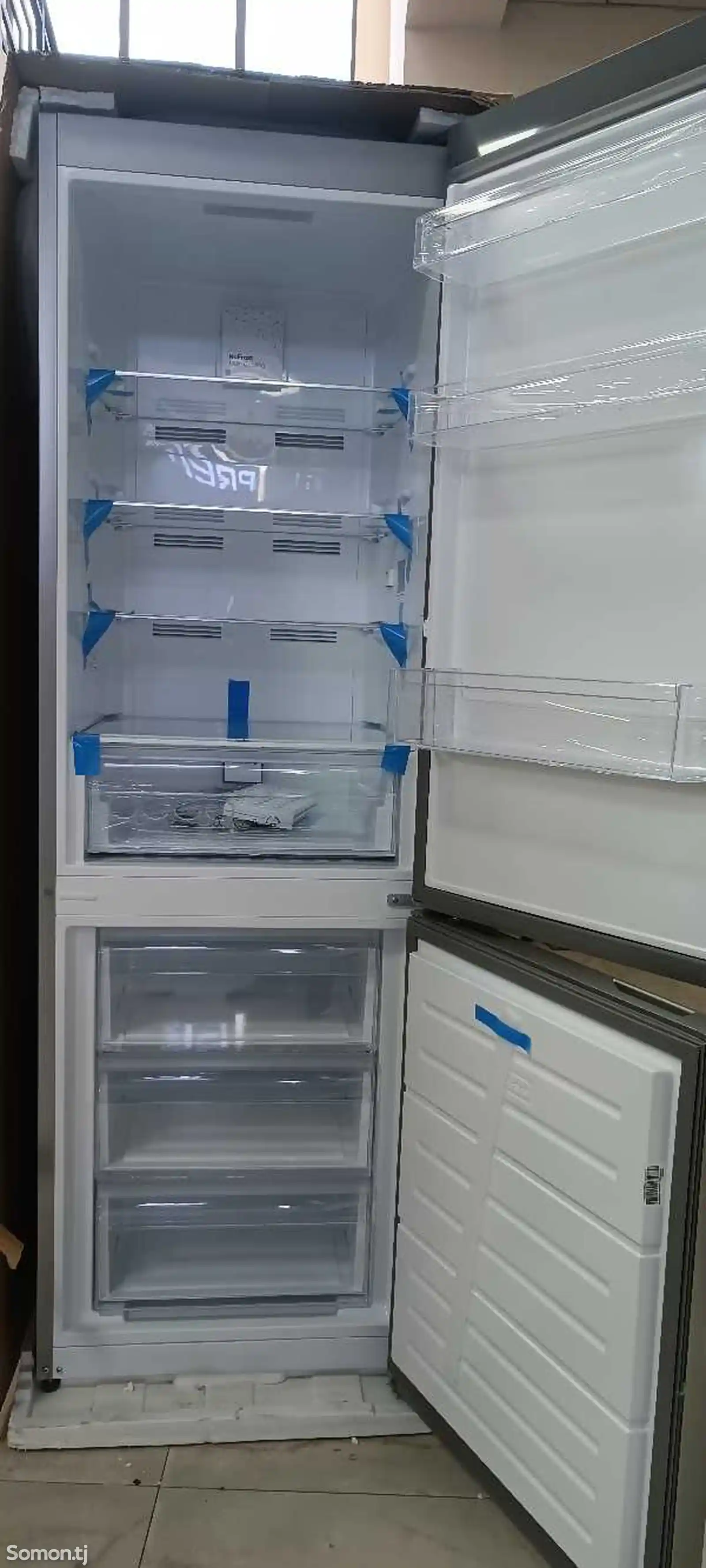 Холодильник Vestel-3