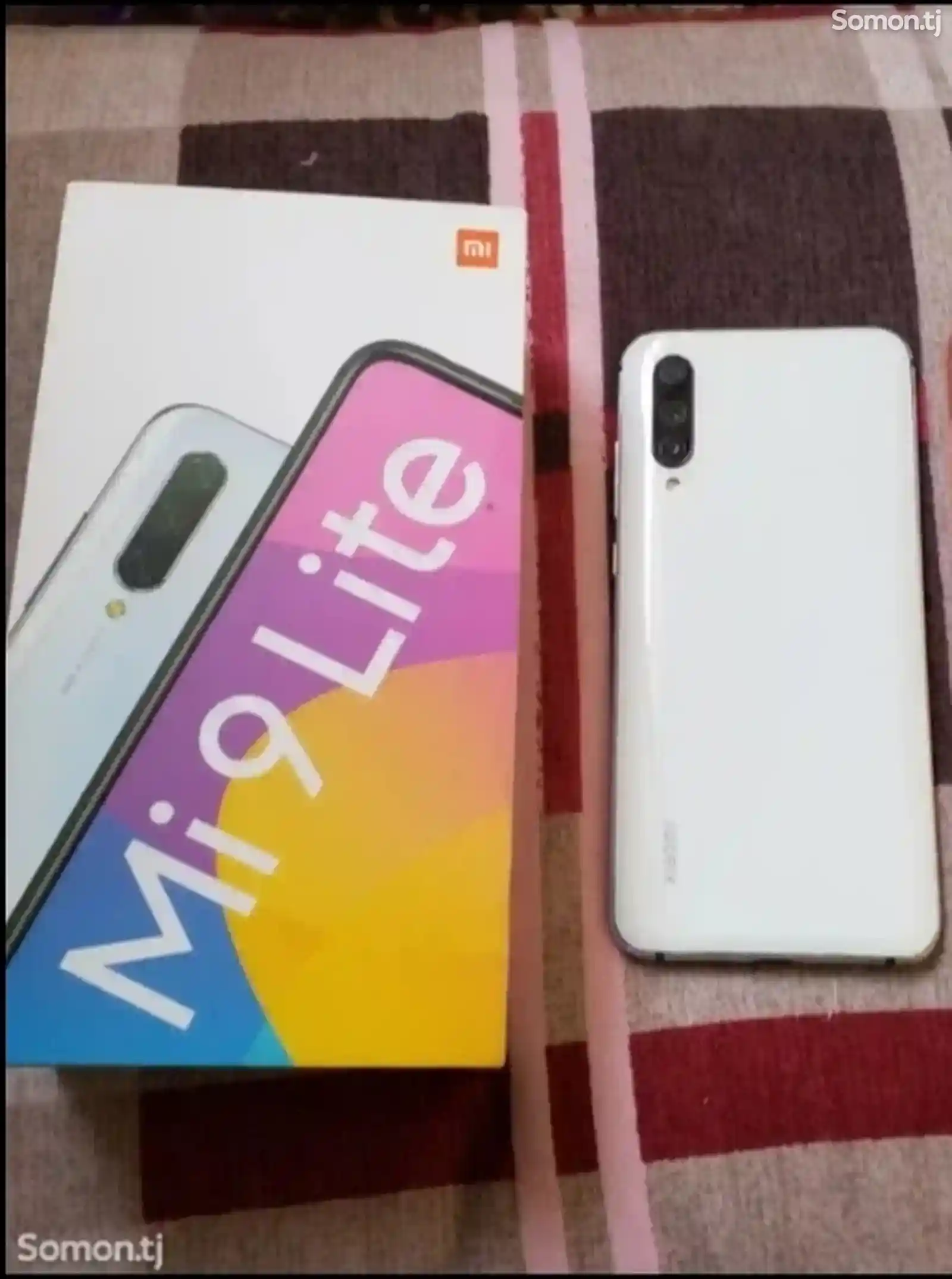 Xiaomi Mi 9 Lite 128Gb-1