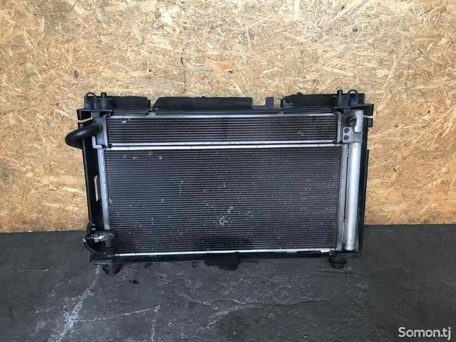 Радиатор охлаждения двигателя Toyota Prius-3