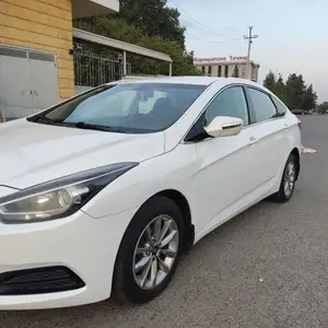 Hyundai i40, 2015