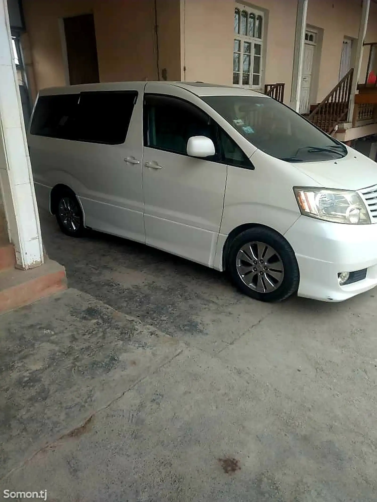 Toyota Alphard, 2008-1