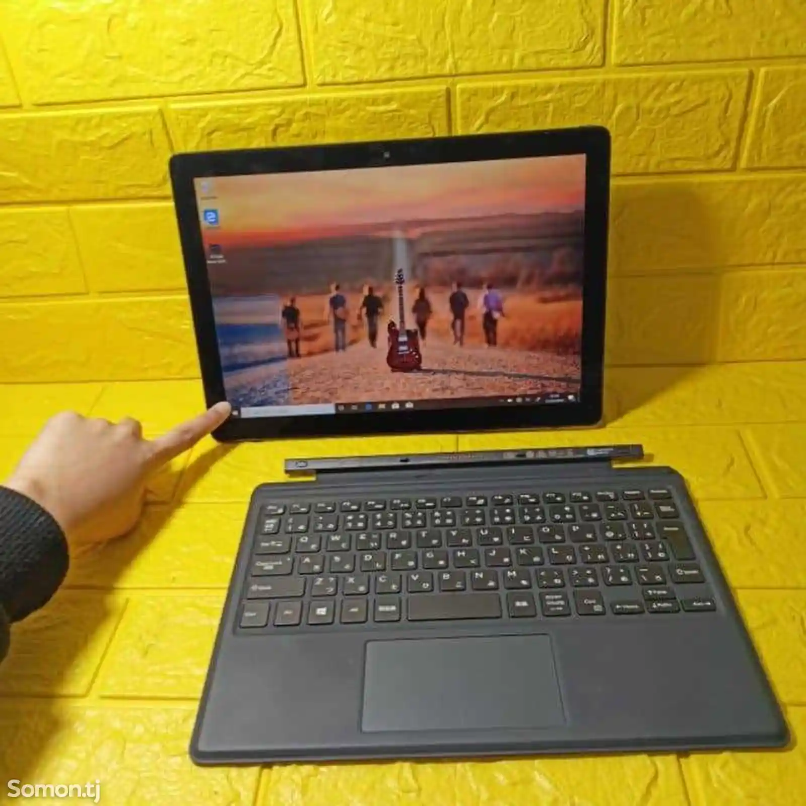 Сенсорный ноутбук Laptop планшет Latitude 7210 2-in-1 Review-2