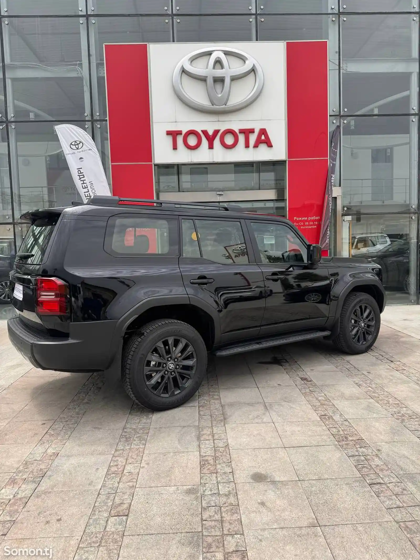 Toyota Land Cruiser Prado, 2024-4