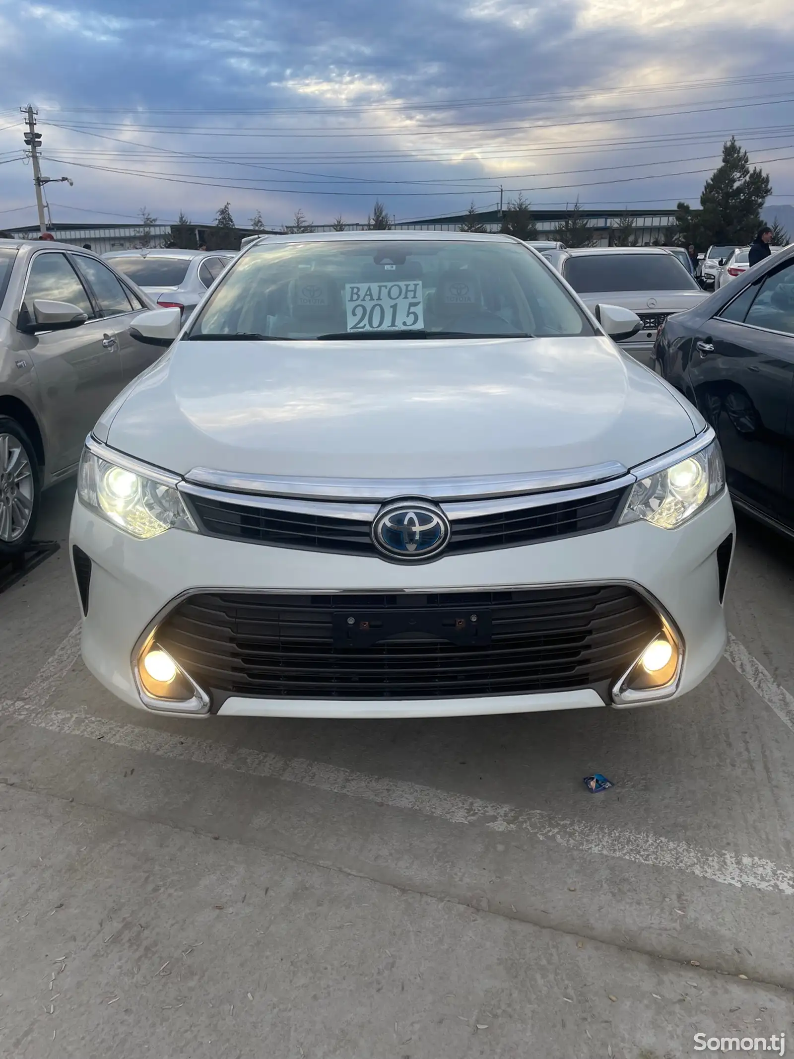 Toyota Camry, 2015-1