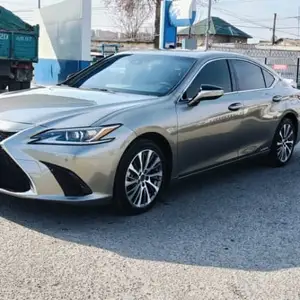 Lexus ES series, 2022