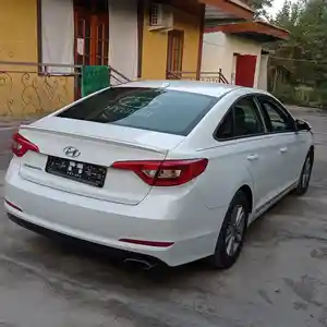 Hyundai Sonata, 2016