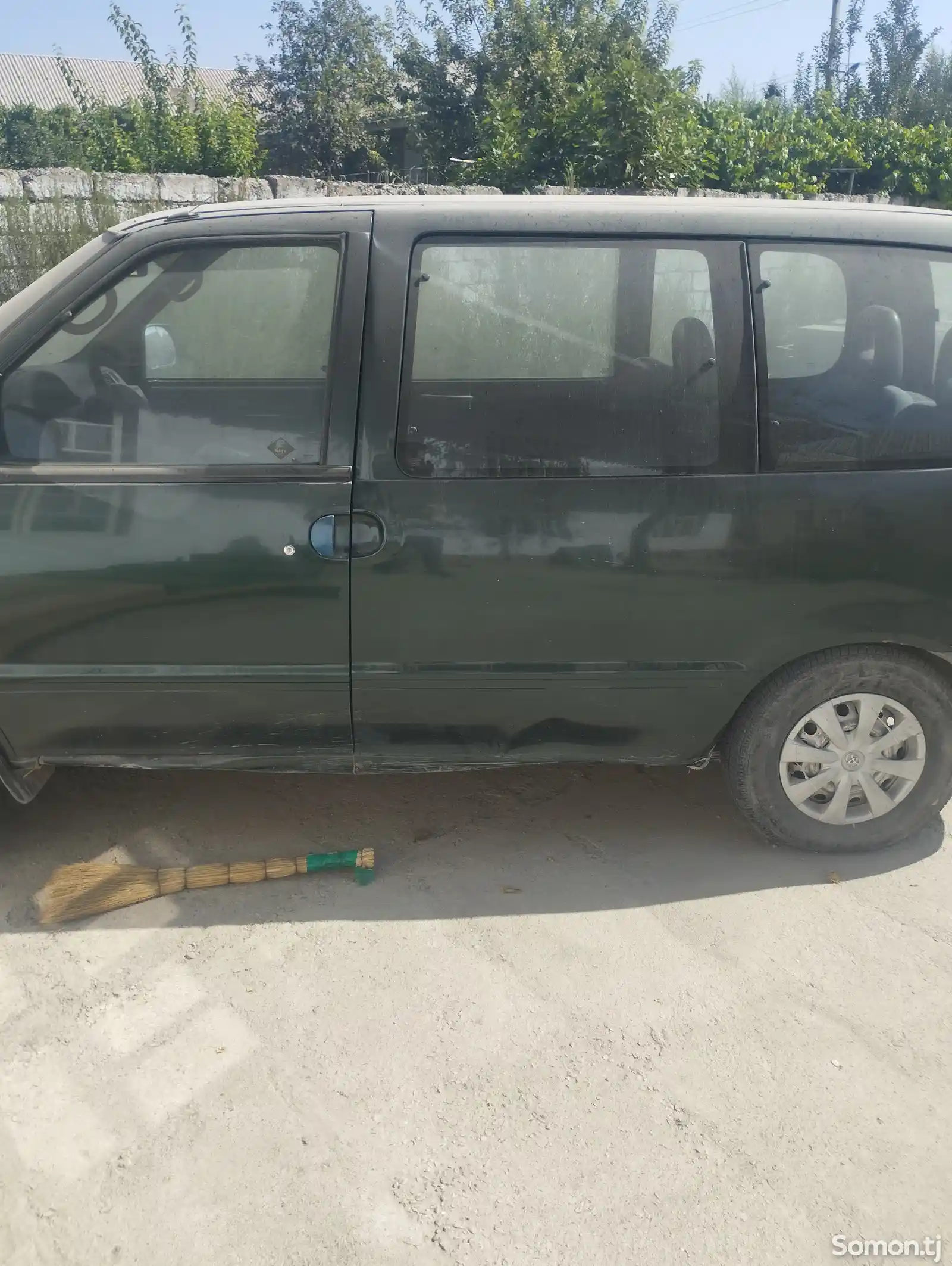 Nissan Serena, 1997-4