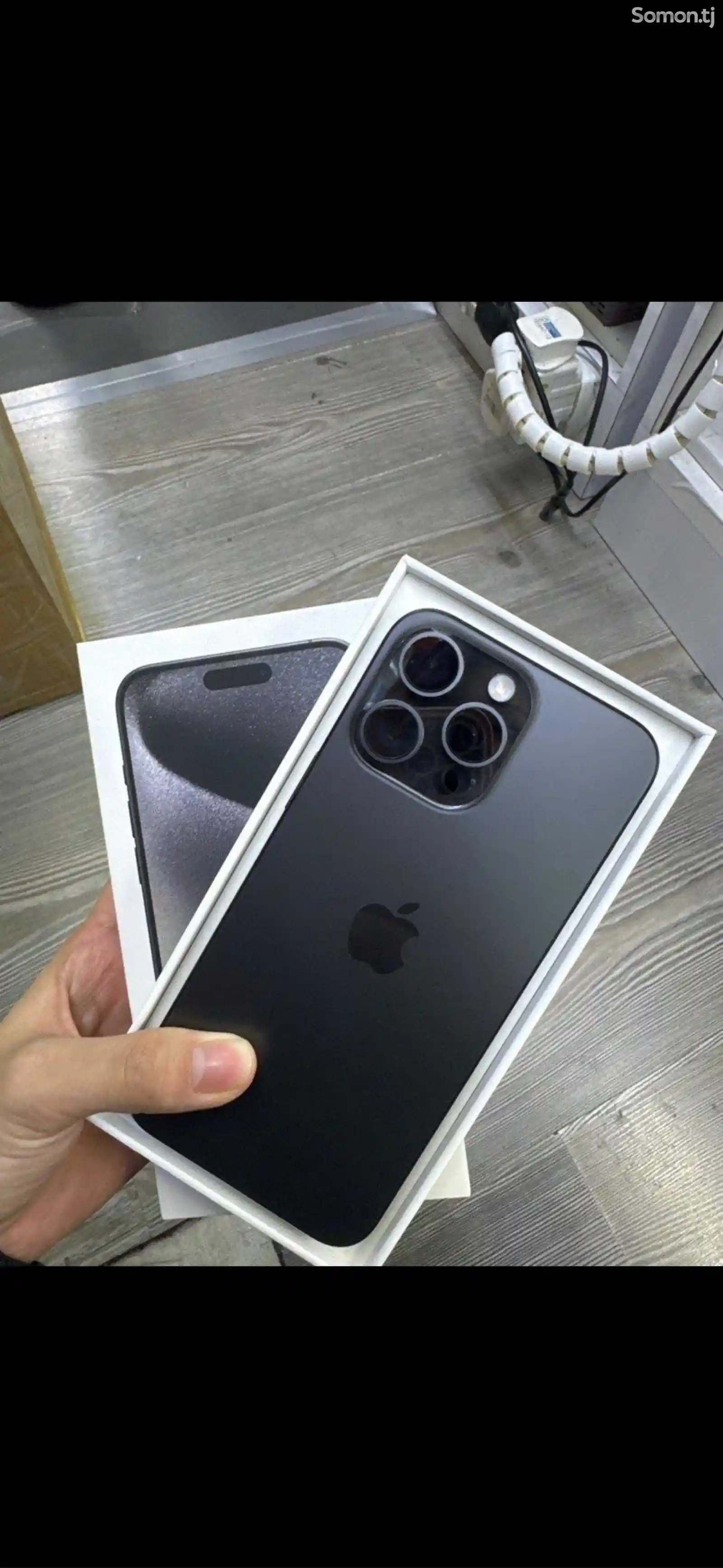 Apple iPhone 15 Pro Max, 256 gb, Black Titanium-1