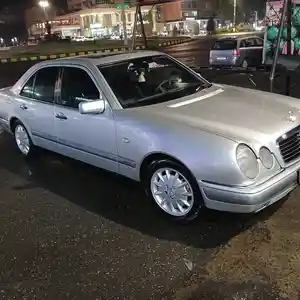 Mercedes-Benz E class, 1996