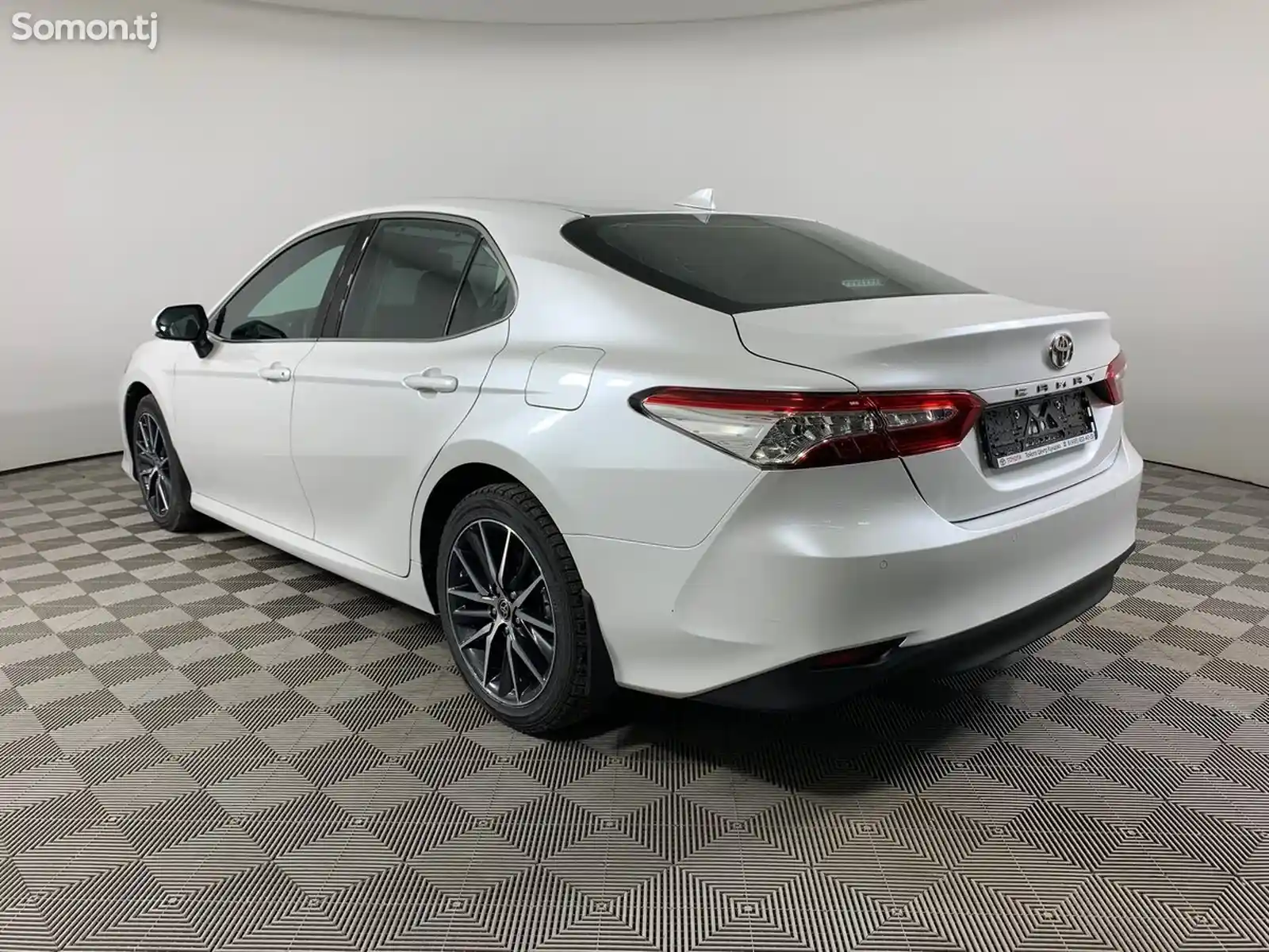 Toyota Camry, 2022-3