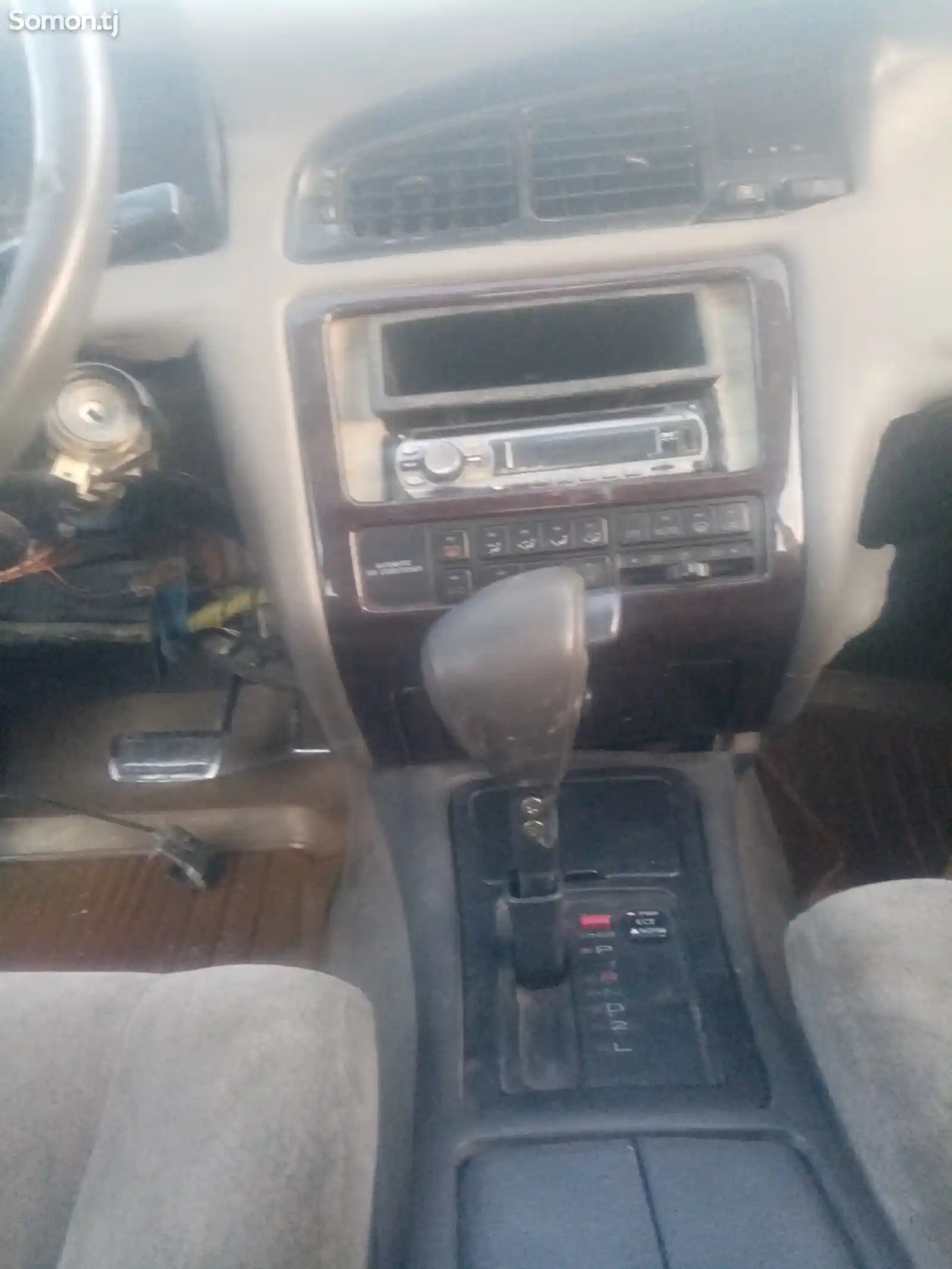 Toyota Granvia, 1994-7