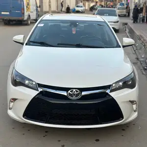 Toyota Camry, 2017