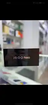 Vivo Iqoo Neo 10-5