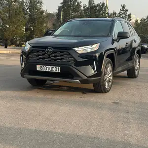 Toyota RAV 4, 2021