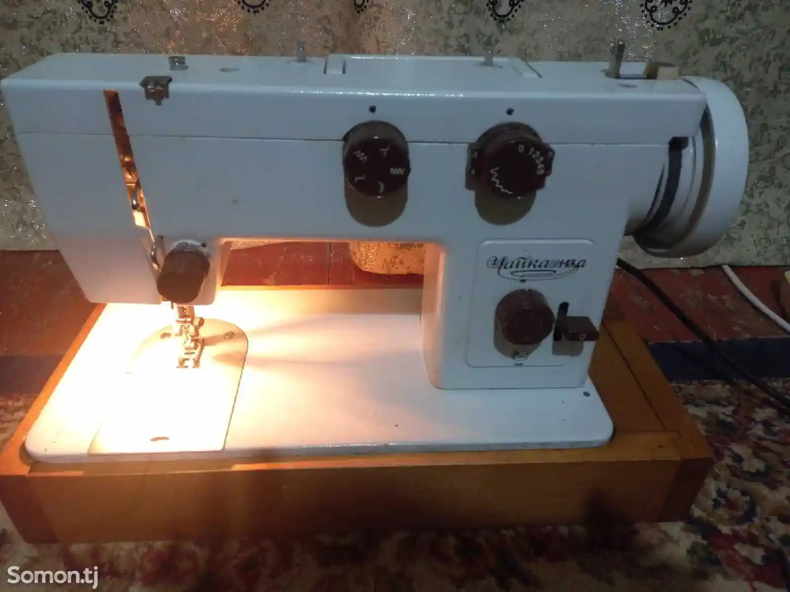 Швейная машина Чайка 143А-1