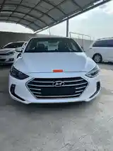 Hyundai Avante, 2016-3