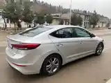 Hyundai Elantra, 2017-4