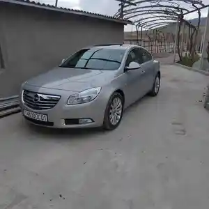 Opel Insignia, 2011