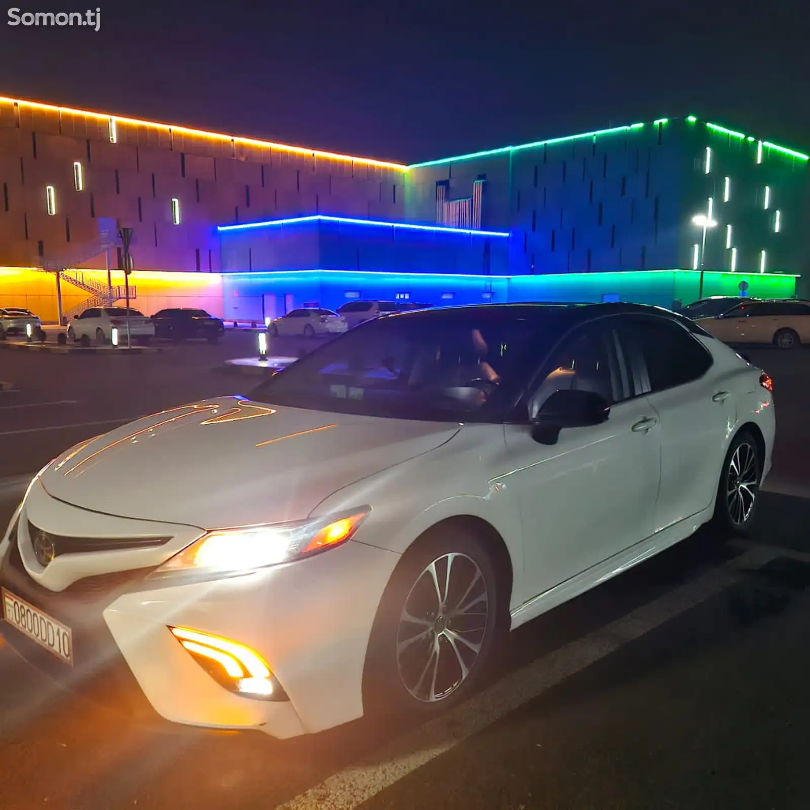 Toyota Camry, 2018-1