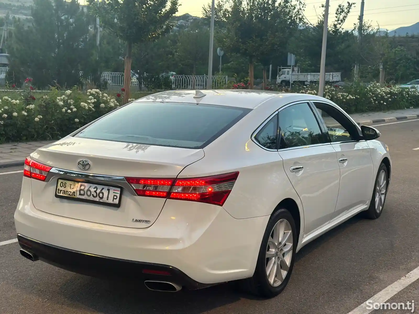 Toyota Avalon, 2014-12