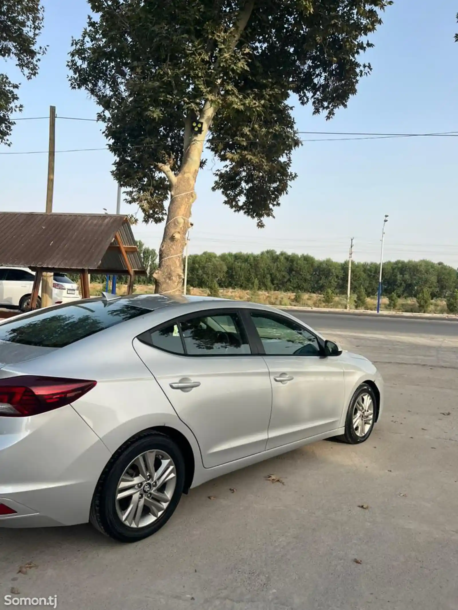 Hyundai Elantra, 2019-4