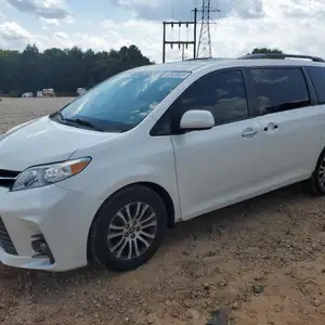 Toyota Sienna, 2019