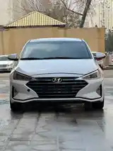 Hyundai Elantra, 2019-2