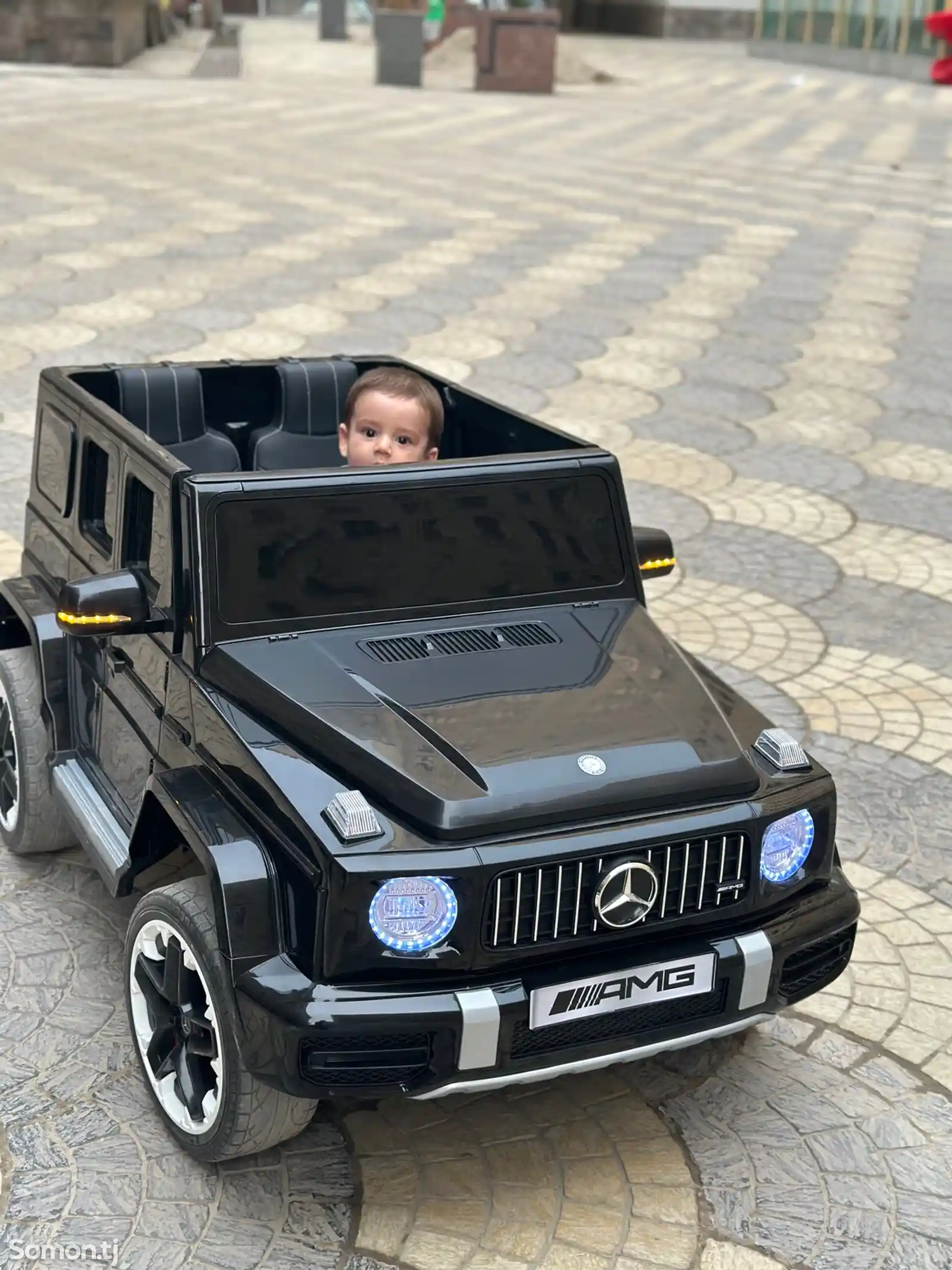 Детская электромашина Mercedes-Benz-1