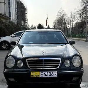 Mercedes-Benz E class, 2001