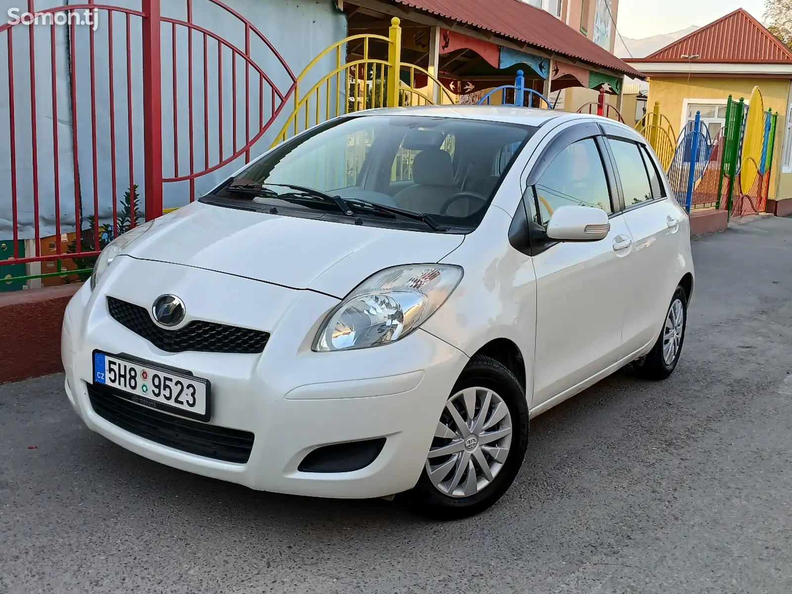 Toyota Vitz, 2008-1