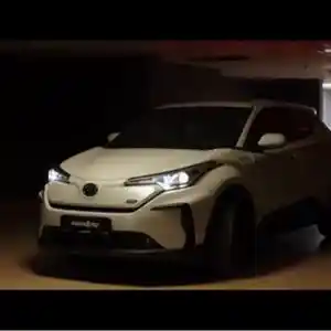 Toyota C-HR, 2021