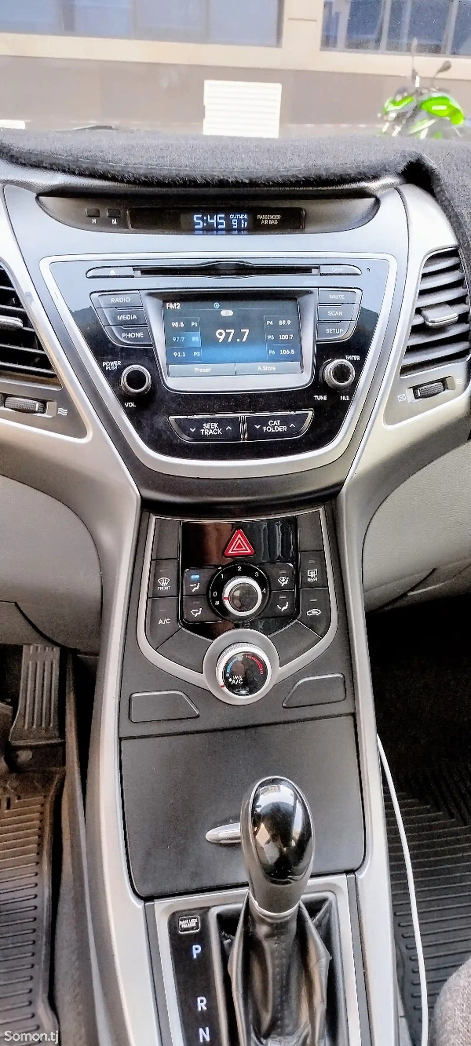 Hyundai Elantra, 2015-5