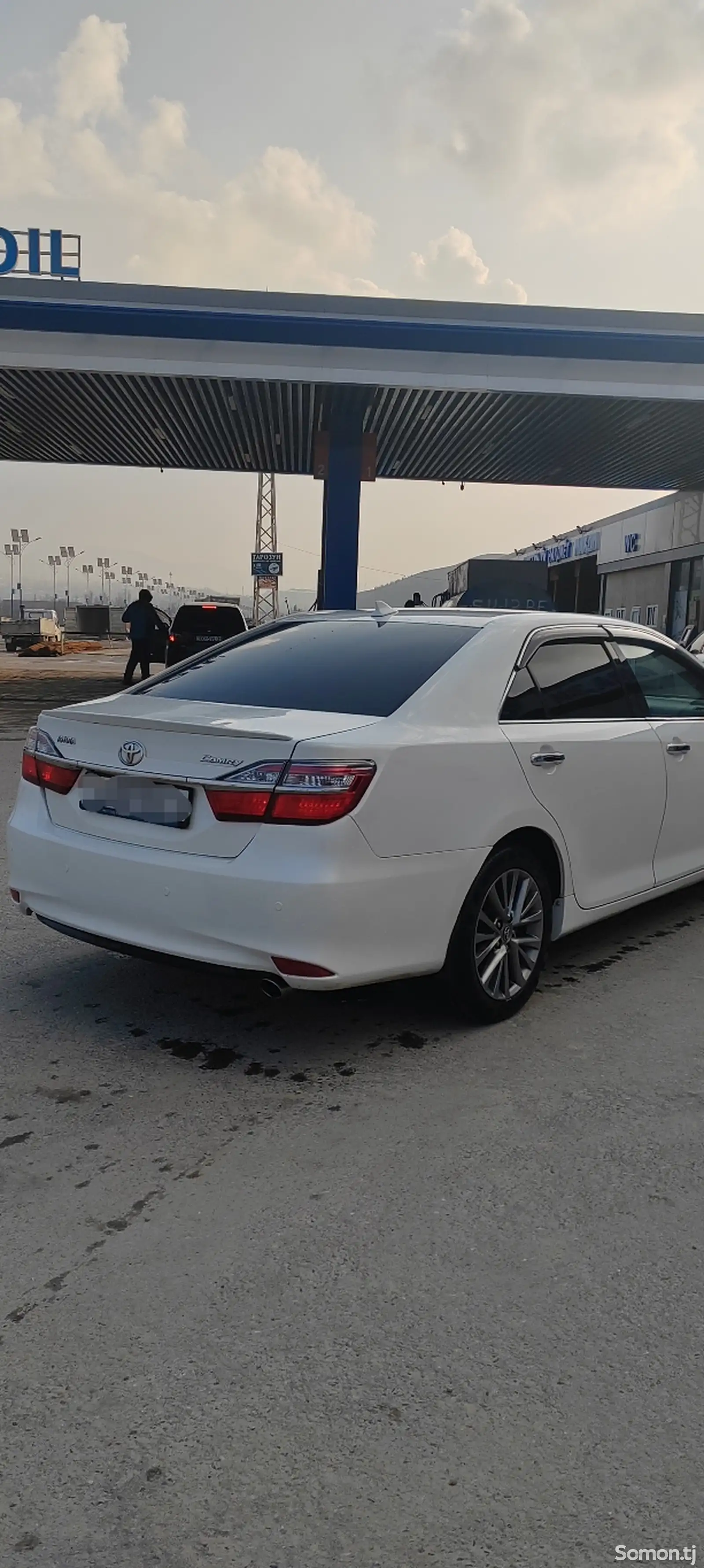 Toyota Camry, 2016-1