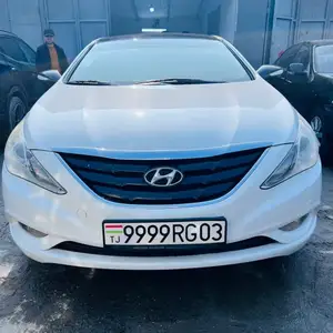 Hyundai Sonata, 2010