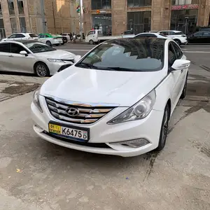 Hyundai Sonata, 2012