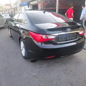 Hyundai Sonata, 2012