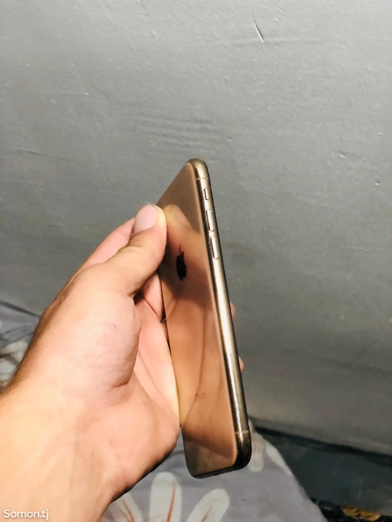 Apple iPhone Xs, 64 gb, Gold-1