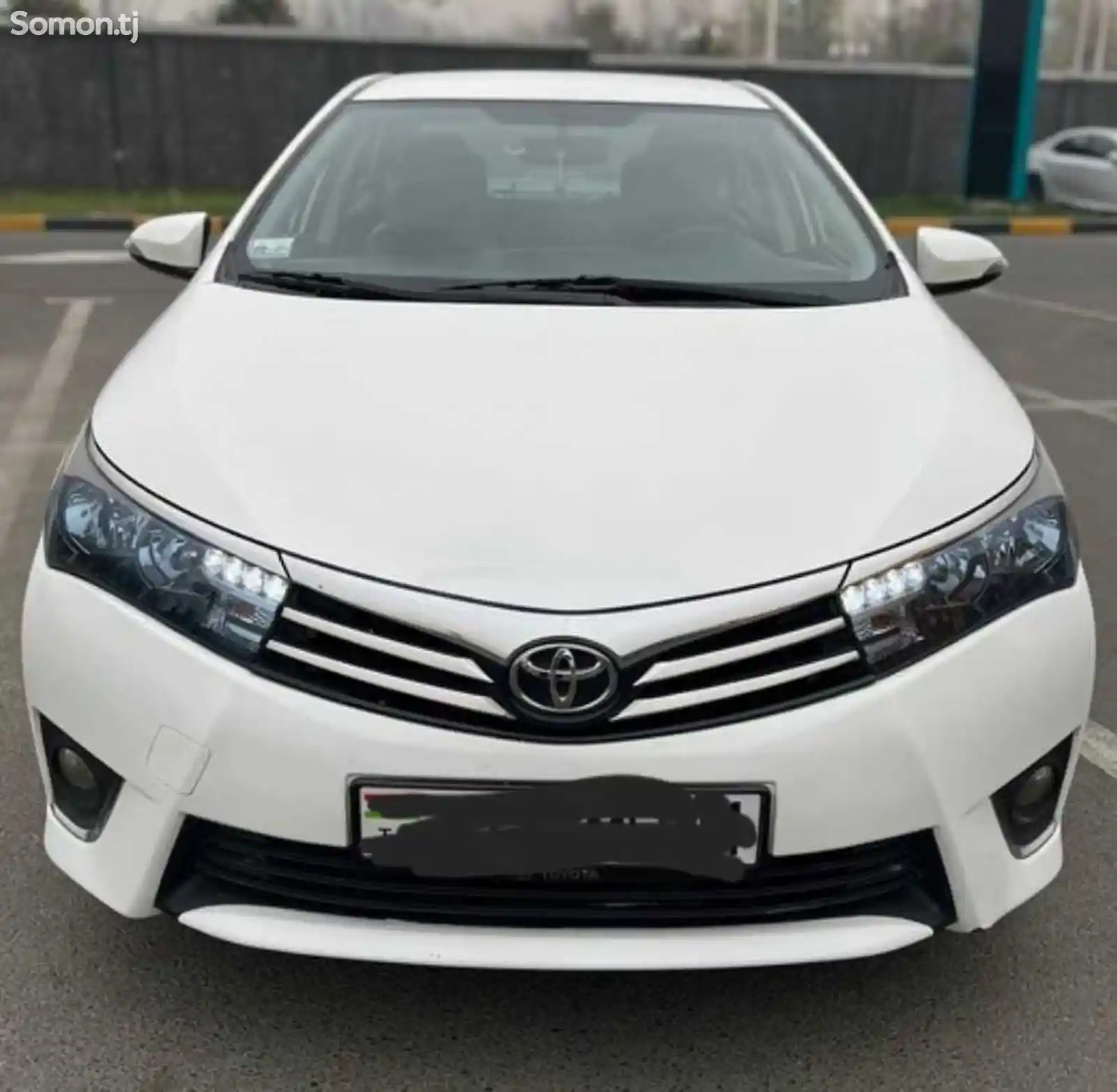 Лобовое стекло для Toyota Corolla 2013-2017-1