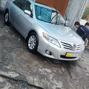 Toyota Camry, 2011