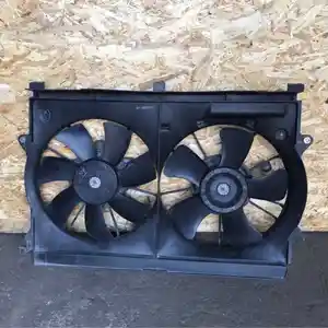 Вентилятор охлаждения двигателя Toyota Avensis